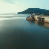 Abfluss des Ubonrat Staudamm nach Zusammenbruch einer Böschung reduziert