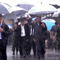 Prayuth verspricht die chronischen Überschwemmungen im Süden zu stoppen