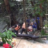 Tourist ignoriert alle Warnungen und kommt an einem Wasserfall auf Ko Samui ums Leben
