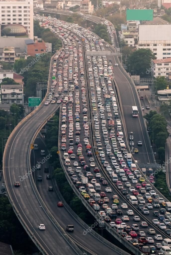 Premierminister Prayuth möchte im neuen Jahr die Straßen in Thailand verbessern