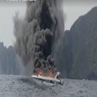 Fünf chinesische Touristen bei einem Bootsfeuer vor Ko Phi Phi verletzt