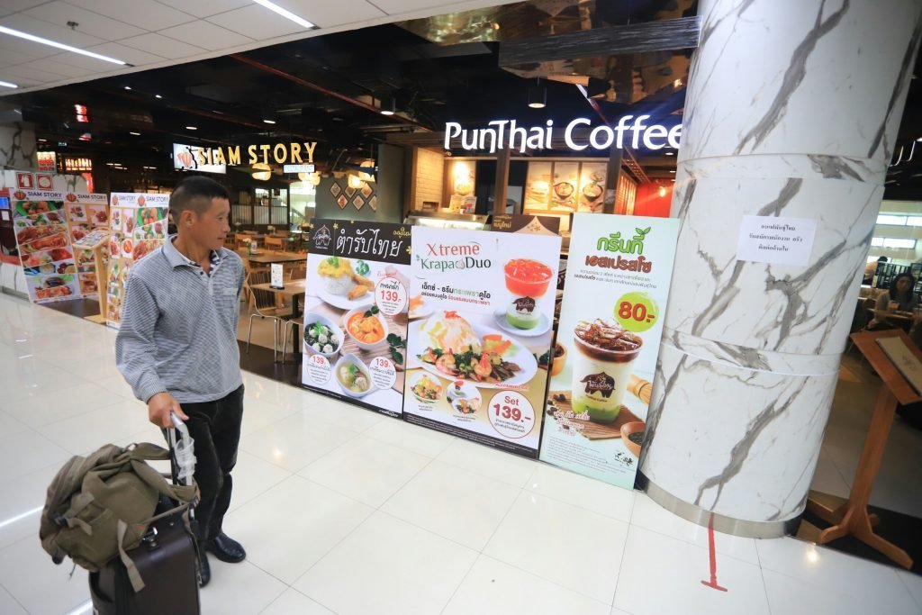 Essen sie nicht am Flughafen, rät der Tourismusminister von Thailand