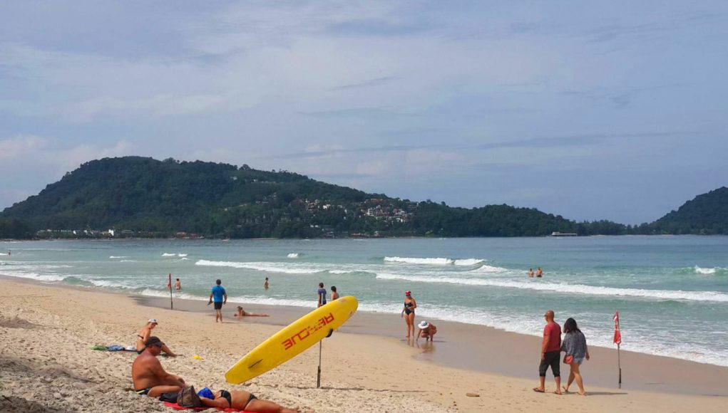 Lokale Verwaltungsorganisatoren sollen die Verträge der Rettungsschwimmer auf Phuket übernehmen