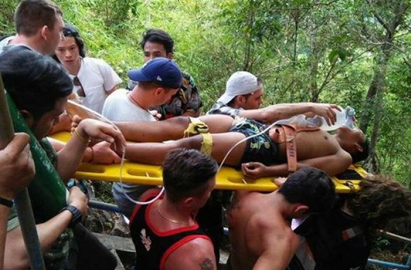 Thais loben ausländische Touristen für die Rettung eines thailändischen Jugendlichen