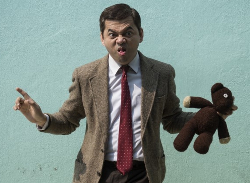 Der thailändische Mr. Bean bringt Gefängnis Insassen zum Lachen