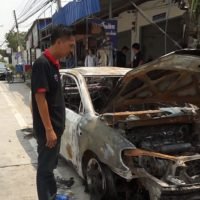 Brandstifter zündet in Chonburi angeblich neun Autos an