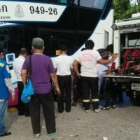 Busfahrer auf Phuket kommt bei der Reparatur seiner defekten Bremsen ums Leben