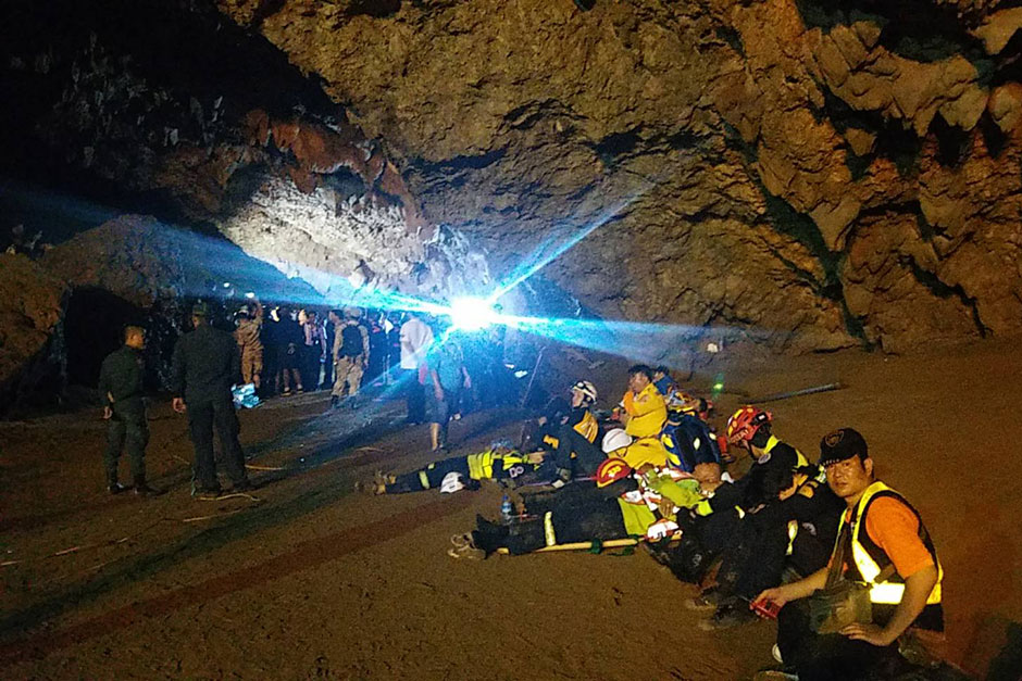 Wegen starker Regenfälle musste die Rettungsaktion in der Höhle in Chiang Rai abgebrochen werden