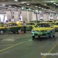 Taxifahrer am internationalen Flughafen Suvarnabhumi sollen einen englischsprachigen Crash-Kurs erhalten