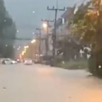 Phuket nach stundenlangem Regen stark überschwemmt