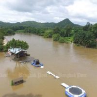 Stadtzentrum Sukhothai bereitet sich auf schwere Überschwemmungen vor