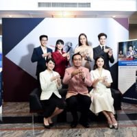 Premierminister Prayuth will zusammen mit Prominenten gemeinsam Thailand aufbauen