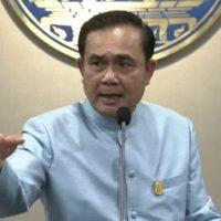 Wütender Prayuth wehrt sich gegen die Aussagen des Veteranen Politikers Sanoh Thienthong