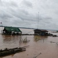 Die Menschen entlang der großen Flüsse werden vor einer ernsten Überschwemmungsgefahr gewarnt