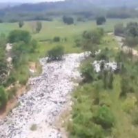 Großes Müll Problem an einem wichtigen touristischen Urlaubsort im Nordosten von Thailand