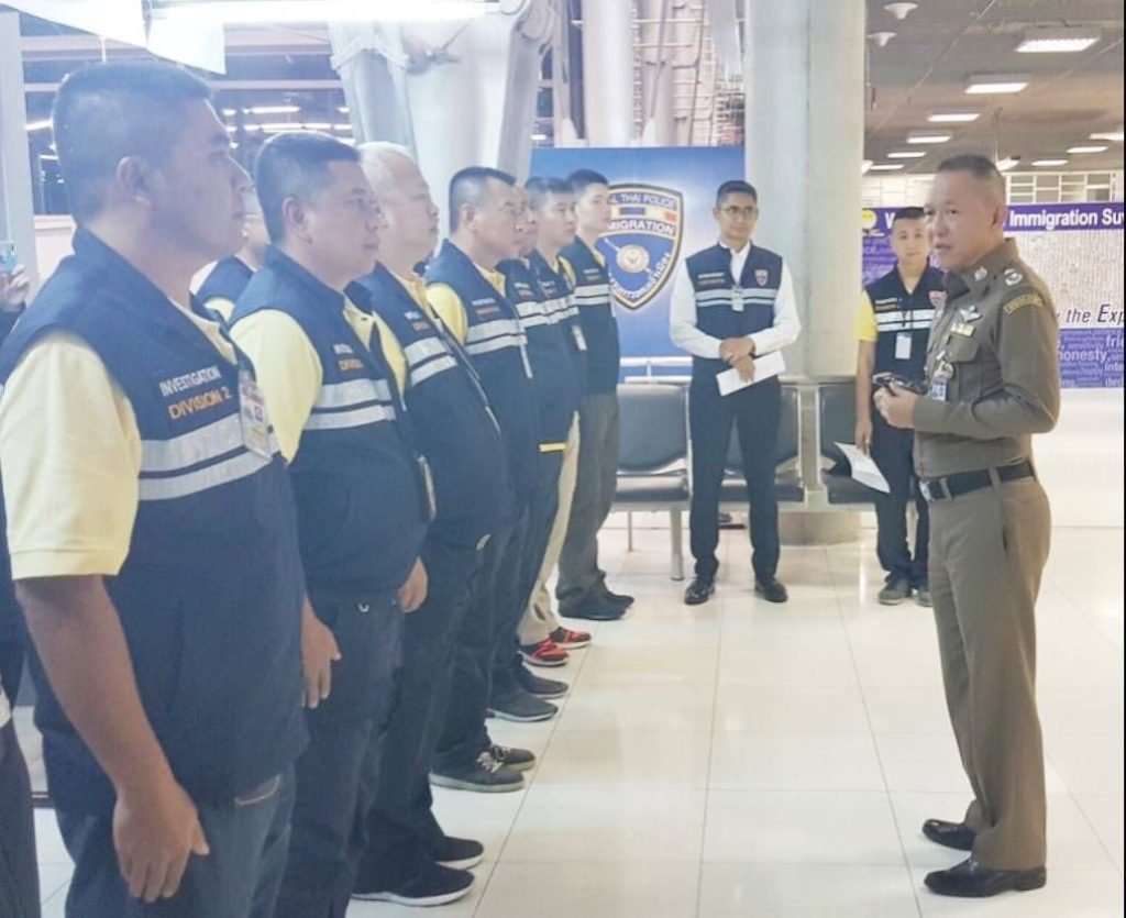 Die Einwanderungsbehörden bereiten sich auf eine schnellere Abfertigung bei der Einreise vor