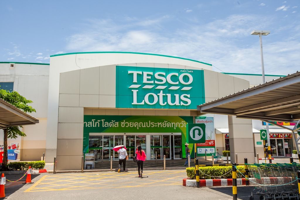 Angeblich hat Tesco Lotus Personal entlassen und will 43 Filialen schließen
