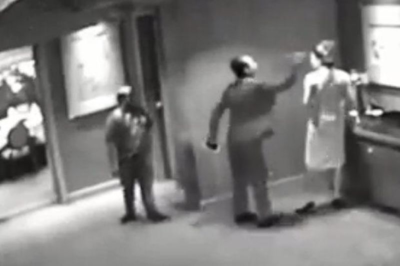 Verärgerter Raucher schlägt einer Hotelangestellten ins Gesicht