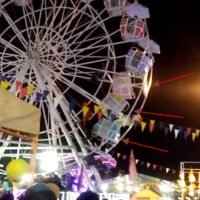 Riesenrad Horror auf einem Jahrmarkt in Indonesien