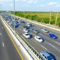 Die empfohlenen Geschwindigkeitsbegrenzungen auf Autobahnen und Schnellstraßen sollen erhöht werden