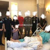 Chinesische Touristin verliert bei einem Verkehrsunfall ihren linken Arm