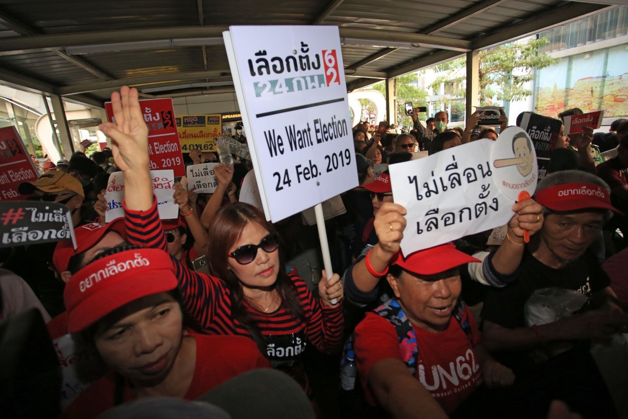 Premierminister Prayuth weigert sich über einen Termin für die Wahl zu sprechen