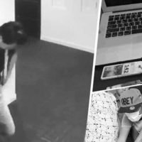 Ausländische Touristen bestellen einen thailändischen Dieb, um ihre Gegenstände zu stehlen