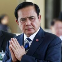 Der Druck auf Prayuth steigt, mit den anderen Premierminister Kandidaten zu debattieren