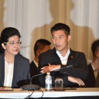 Pro Junta Partei ist wütend über einen möglichen Koalitionspakt der Pheu Thai Partei