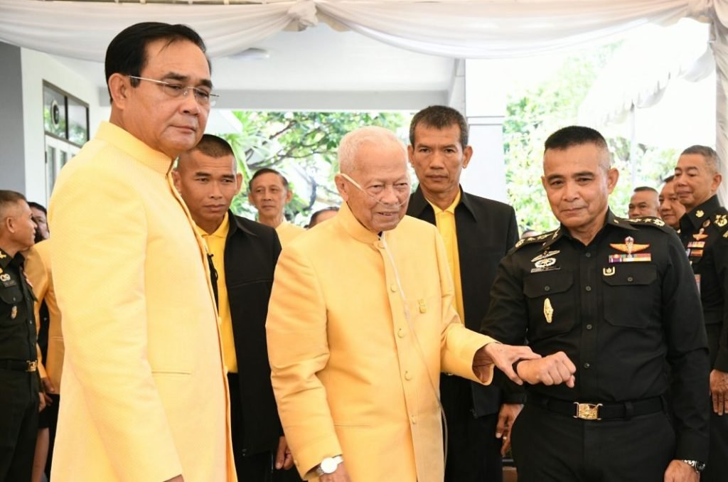 Prayuths Regierung ist nicht korrupt, sagte Prem Tinsulanonda, der Top-Berater Seiner Majestät