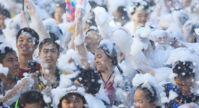 Schaumpartys während der Songkran Feierlichkeiten verboten