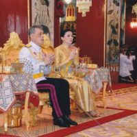 Thailänder feiern die historische Krönung ihres neuen König