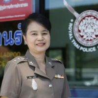 Die Polizei stellt die erste weibliche Superintendentin in der Geschichte der Royal Thai Police ein