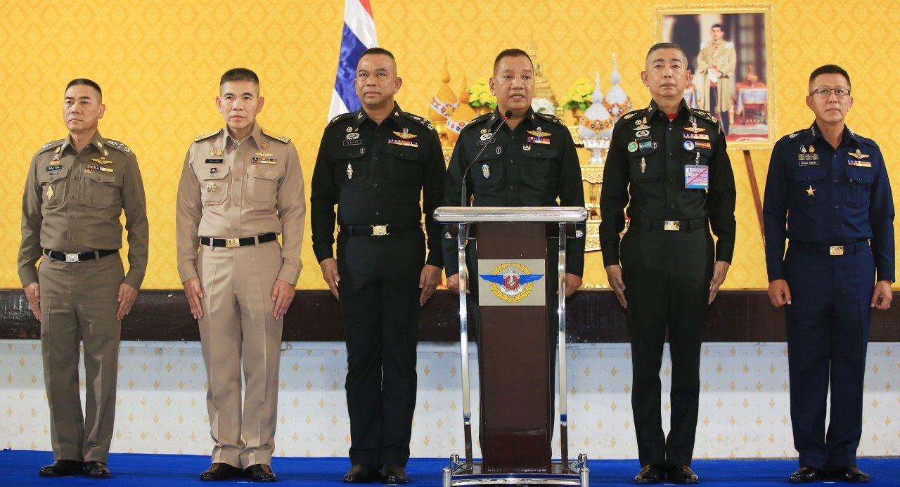 Auf der Liste der Senatoren stehen neben Angehörigen der Streitkräfte auch Angehörige von Junta Führern