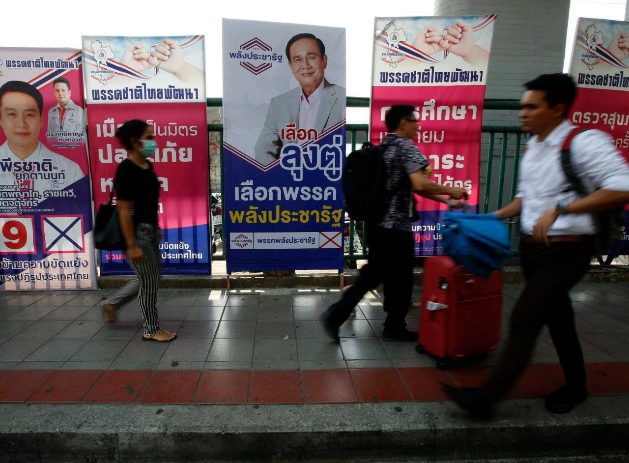 Laut einer Umfrage sind die Thais von den selbstsüchtigen Politikern enttäuscht