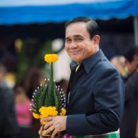 Umfragen zufolge haben über 70 % der befragten Bürger Vertrauen in Premierminister Prayuth