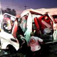 11 Tote nach einem Unfall mit einem Mini Van