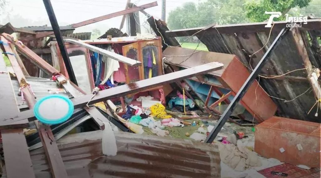 Tropensturm Podul hinterlässt in Sakon Nakhon eine Spur der Zerstörung