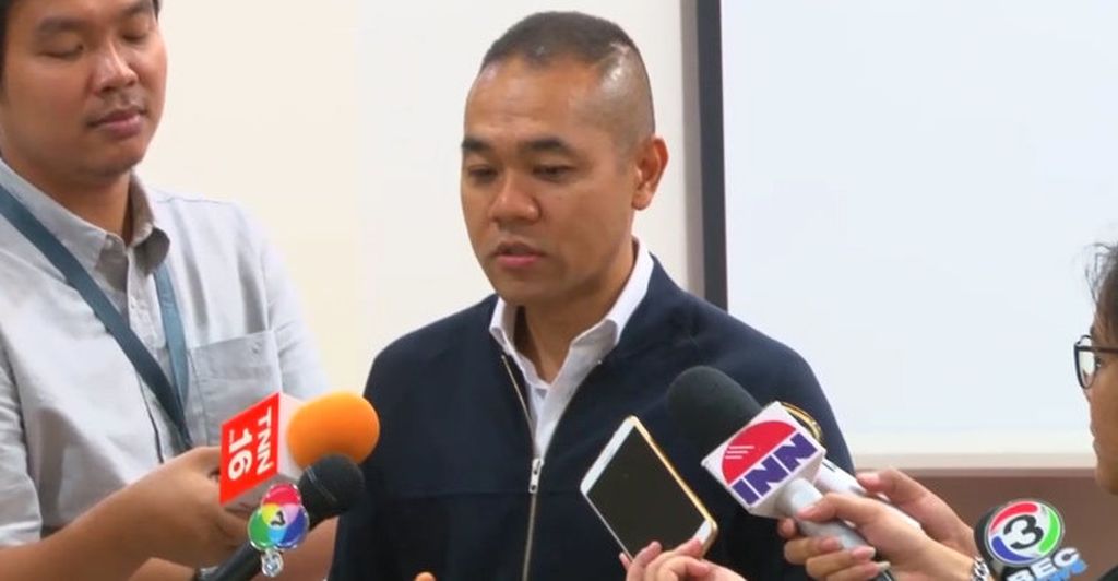 Die thailändische Polizei warnt alle Touristen vor den Gefahren Thailands, nachdem der Tourismusminister sagt, es sei "vollkommen sicher"