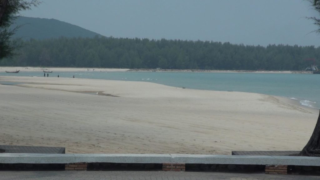 Der Waldbrand auf der indonesischen Insel Sumatra beeinträchtigt den Tourismus in Songkhla