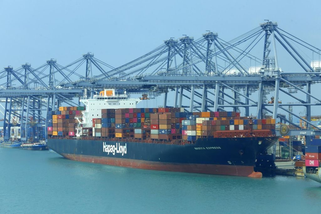 Exporteure senken erneut ihre Prognose für das jährliche Exportwachstum
