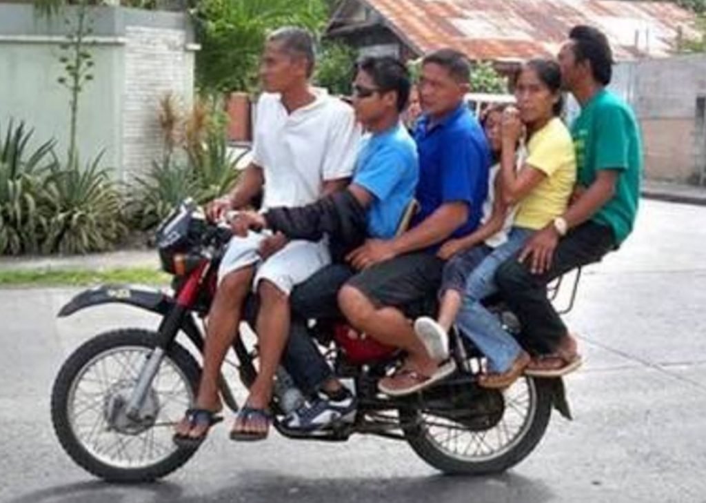 Kein Helm? – In Thailand kein Problem!