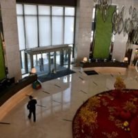 Luxushotels in Wuhan bekommen den Ausbruch des Coronavirus deutlich zu spüren