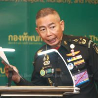 Nach dem Amoklauf in Korat will die Armee ihre zahlreichen Nebengeschäfte an Profis abtreten