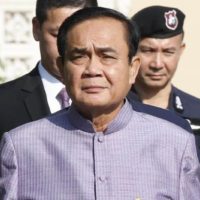 Prayuth fordert die Kritiker auf, nur Kommentare abzugeben, die im Interesse der Öffentlichkeit liegen