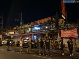 Die Polizei von Pattaya sprengt ein illegales chinesisches Casino während der Ausgangssperre