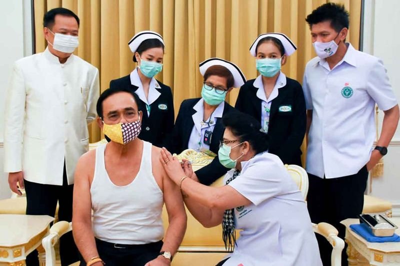 Prayuth will die Klein und Mittelständigen Unternehmen stärken