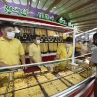 Die Bank von Thailand plant den Baht eindämmen indem die Verbindung zu Gold unterbrochen wird