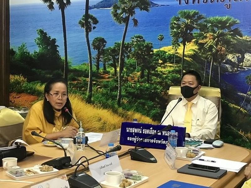 Phuket, Samui und Phi Phi könnten die ersten thailändischen Ziele sein, die für ausländische Touristen geöffnet sind