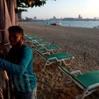 Einsame Strände, leere Bars - Covid-19 verwüstet Thailands Touristeninseln